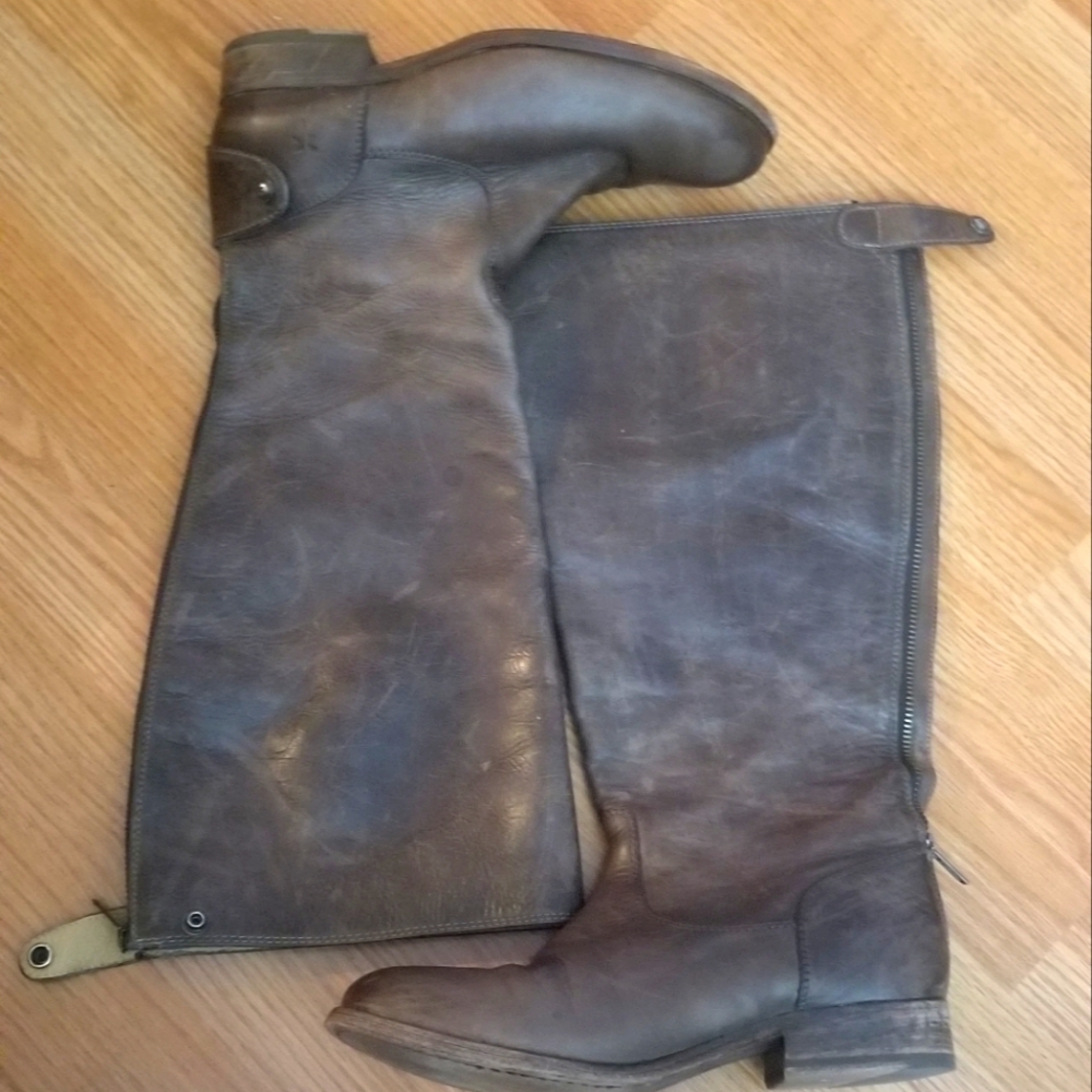 Womens FRYE Melissa Button back zip boots. Leather. Size 7